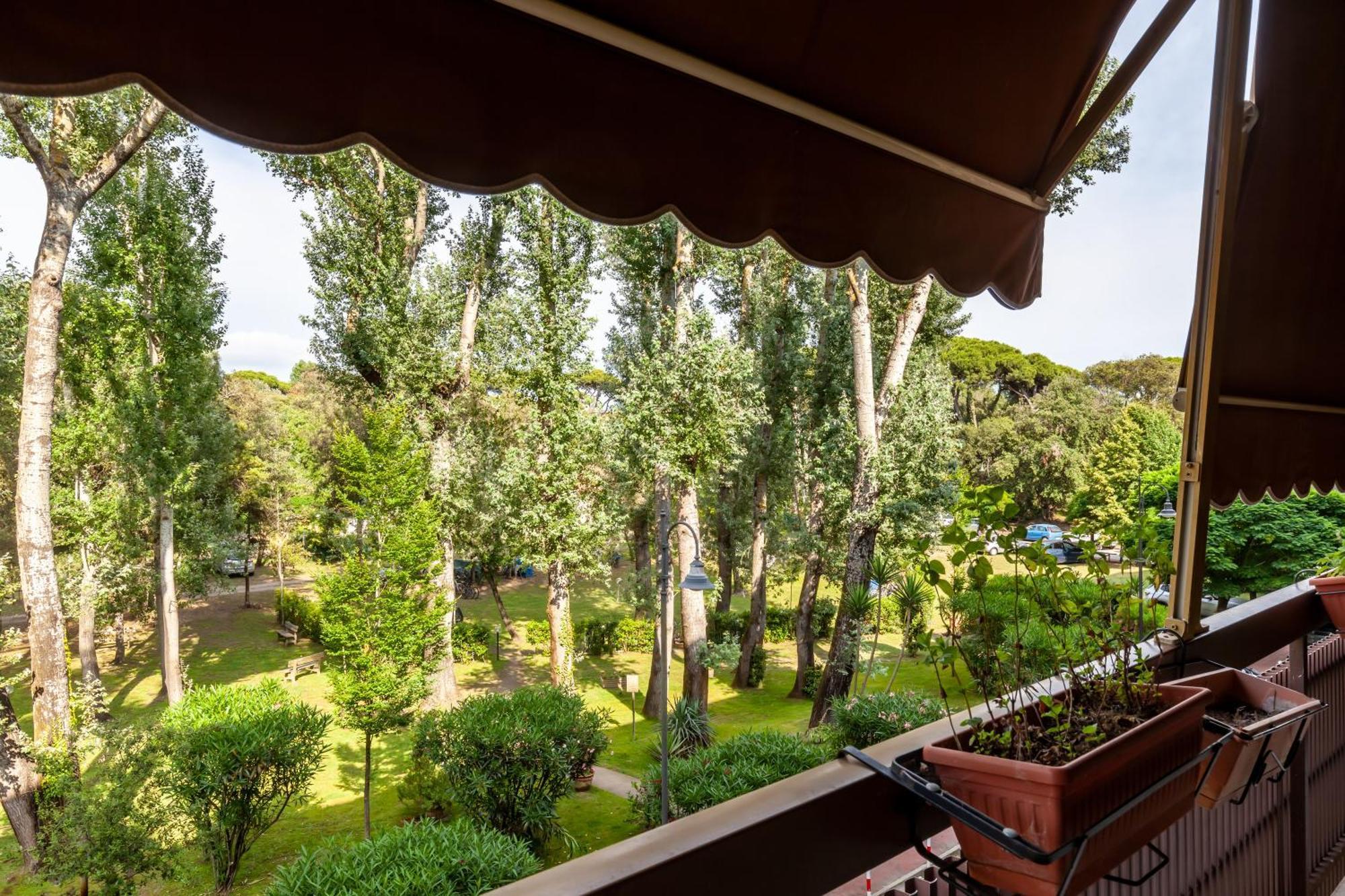 Apartamento La Casa Nel Parco Viareggio Exterior foto